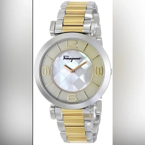 Salvatore Ferragamo | Accessories | Ferragamo Gancino Womens  display picture 1